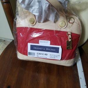 Dooney and bourke bag
